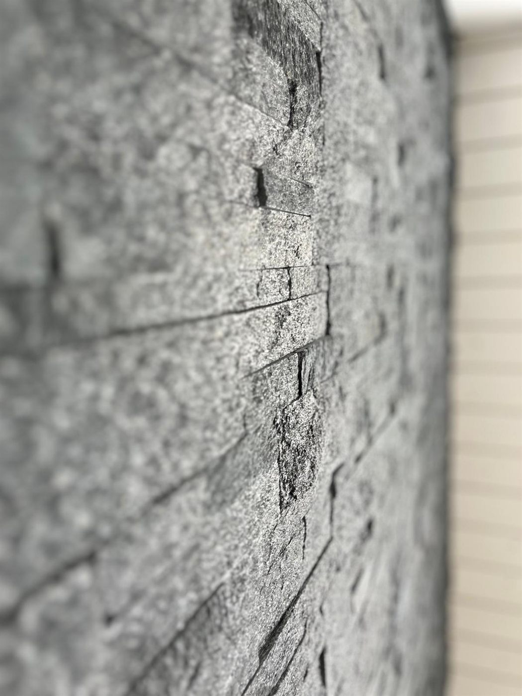 Bruchstein-Oberfläche im Detail
